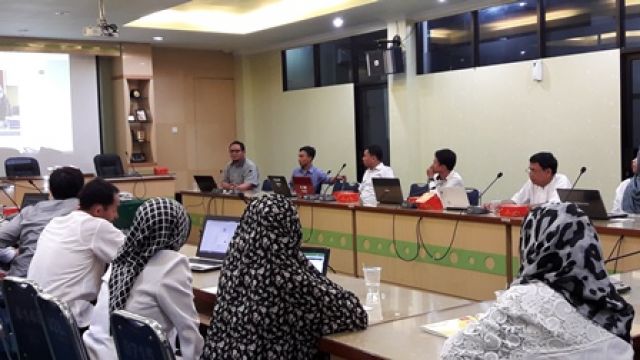 Pustakawan UMI mengikuti Pelatihan Web dan Blog